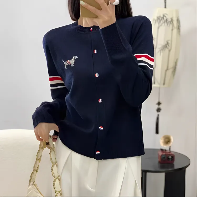 刺绣小狗春秋季新款气质开衫长袖百搭女士上衣08311