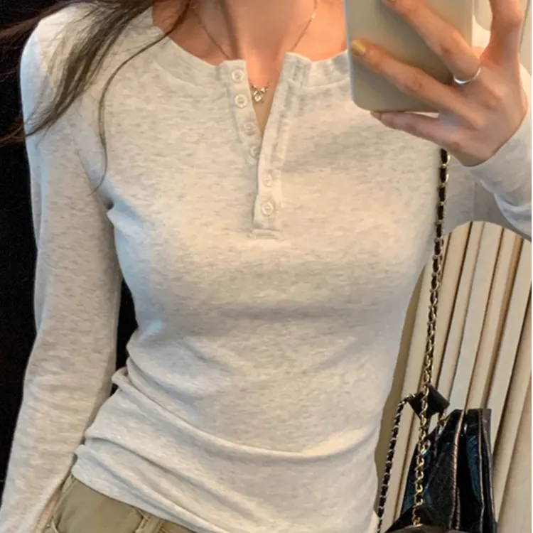 白花灰正肩排扣打底衫女春秋半开领修身甜辣内搭上衣简约长袖T恤
