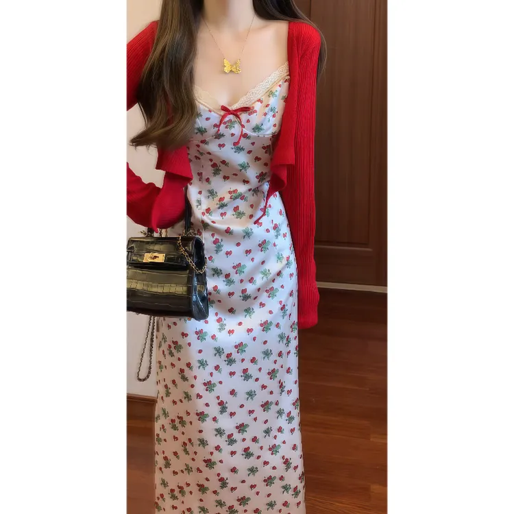 【草莓农场】法式温柔蕾丝拼接草莓印花碎花连衣裙收腰气质长裙9753