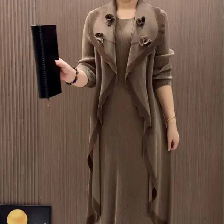 <专柜品质>春季新款时尚洋气气质中老年妈妈装假两件显瘦连衣裙