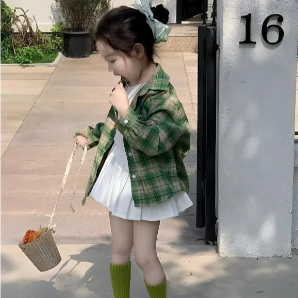 春季童装女童格子衬衫开春洋气百搭纯棉穿搭宝宝时髦休闲开衫上衣