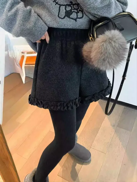 大码胖mm花边短裤女2025秋冬季新款超好看高腰a字休闲毛呢阔腿裤