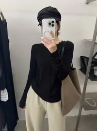 Nalian/拿恋豆子优选-欧货设计感木耳边圆领长袖打底衫   DZ98738