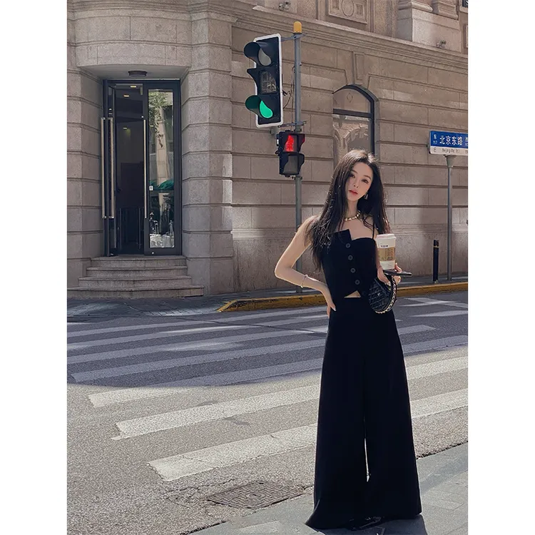 韩系单排扣不规则设计感超好看气质吊带背心女时尚高腰休闲阔腿裤