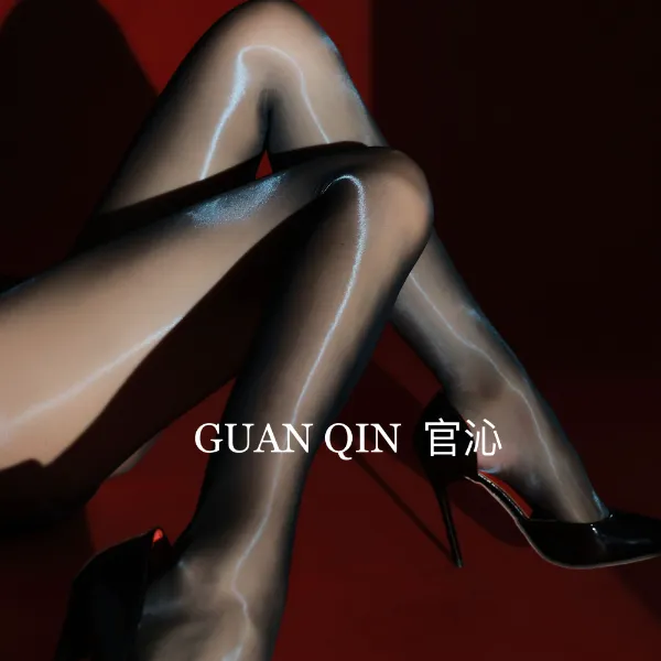 官沁「星耀」双色混纺炫彩油亮极光丝袜3D超薄性感流光连裤袜