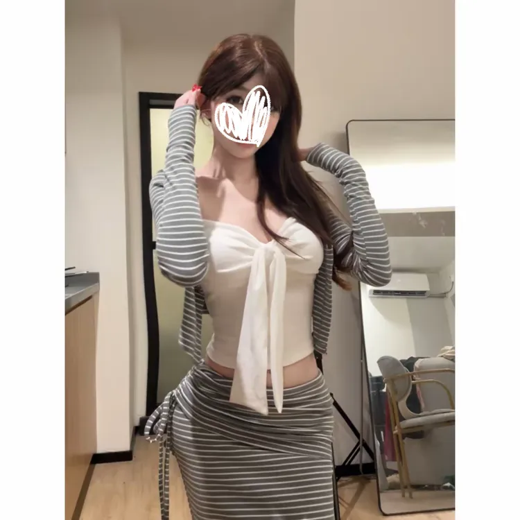 素白简行 韩系小众设计感条纹套装三件套（带胸垫）