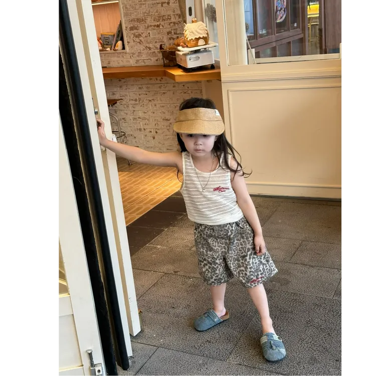 壹妈韩版童装女童夏季时髦套装洋气儿童休闲无袖条纹背心豹纹短裤
