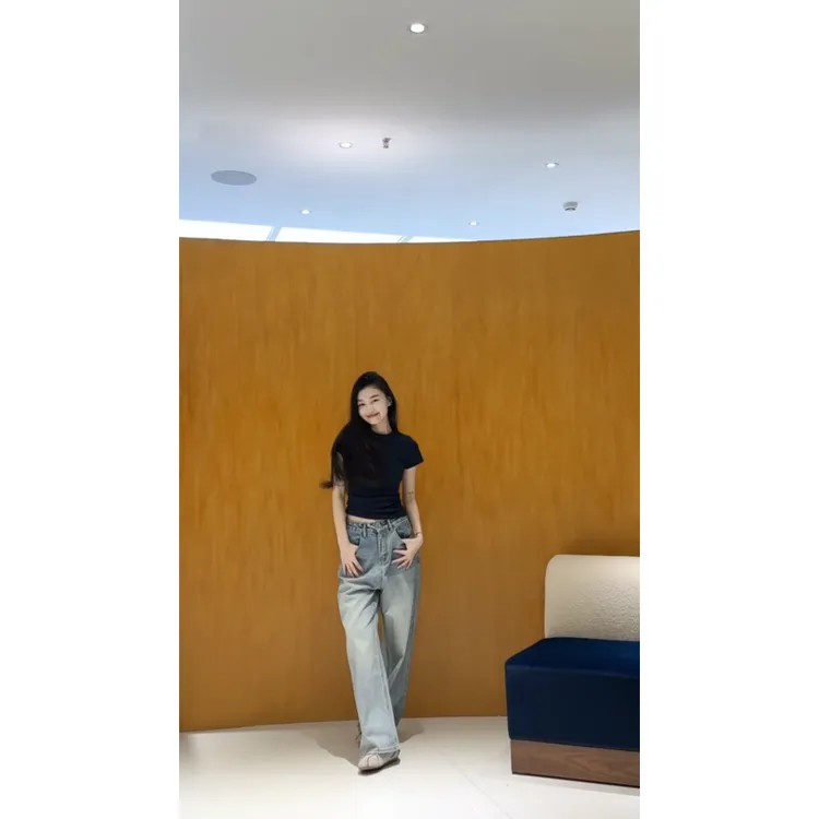 MARIE.COCO套头短袖t恤女高级感别致百搭上衣休闲牛仔裤裤套装