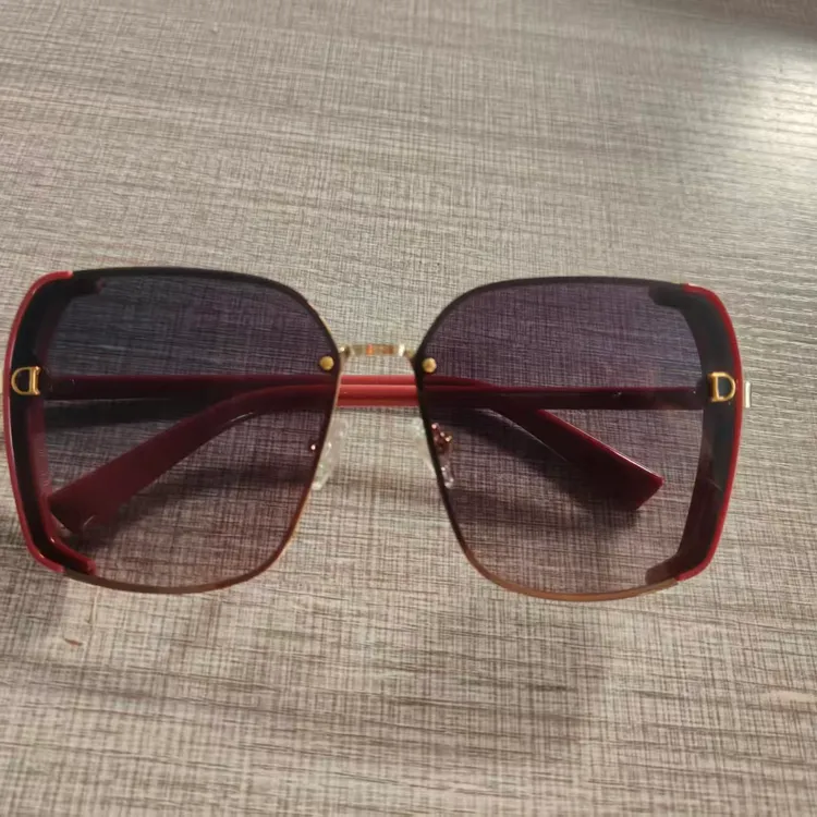 女士高清偏光防紫外线大框百搭时尚太阳镜