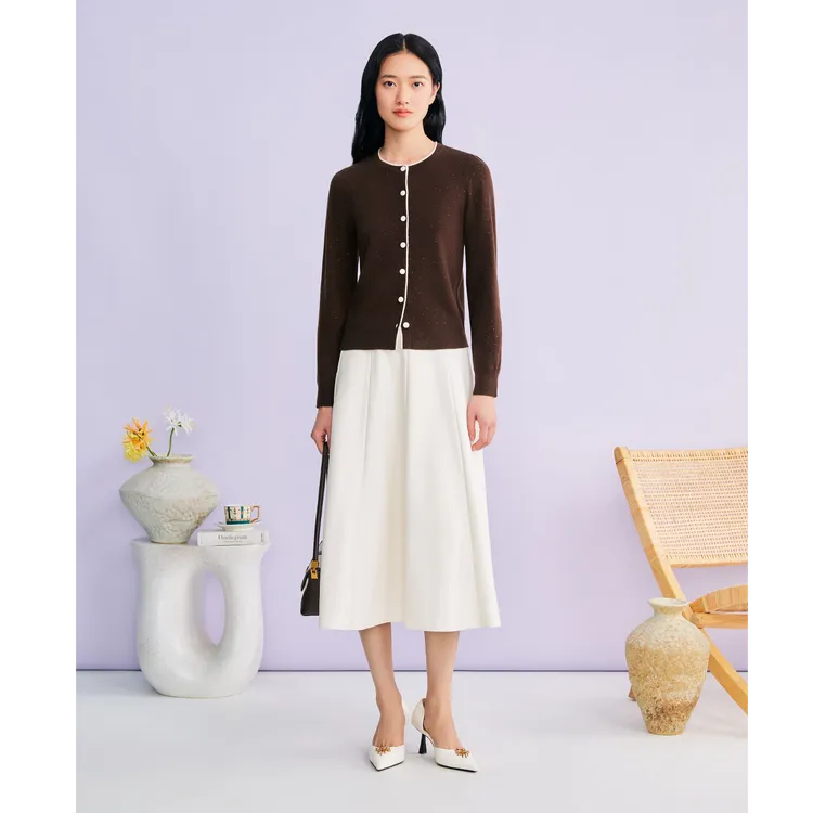 YINER音儿2026春新款法式撞色圆领烫钻装饰羊毛织开衫8C66106216