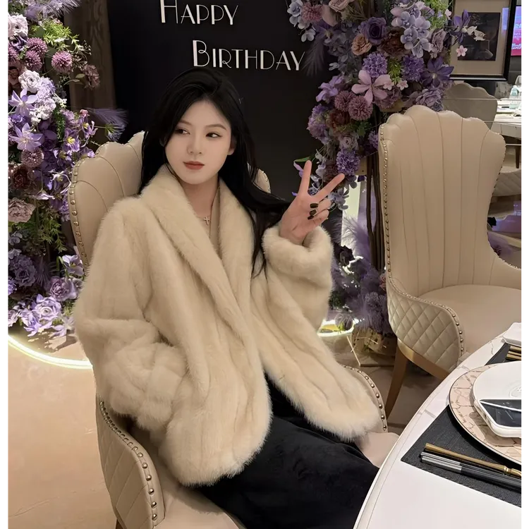 中古风轻奢金叶貂青果领毛皮毛一体外套冬季V领仿皮草外套大衣女