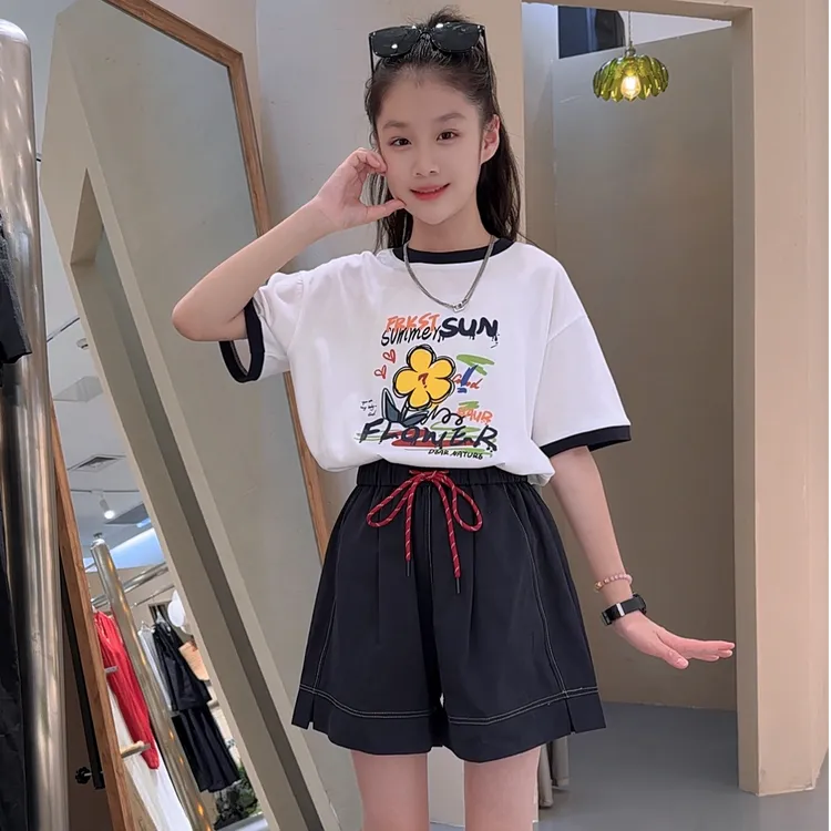 女童夏装2025新款女孩学生洋气印花短袖上衣短裤时髦夏季穿搭