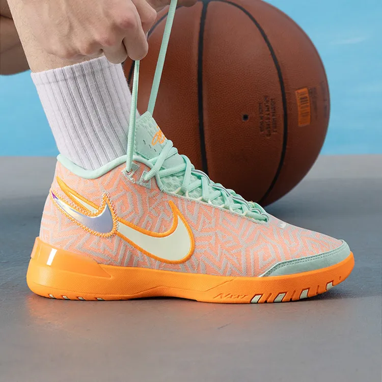 NIKE耐克詹姆斯男子篮球鞋2025新款比赛训练缓震运动休闲鞋HF0711