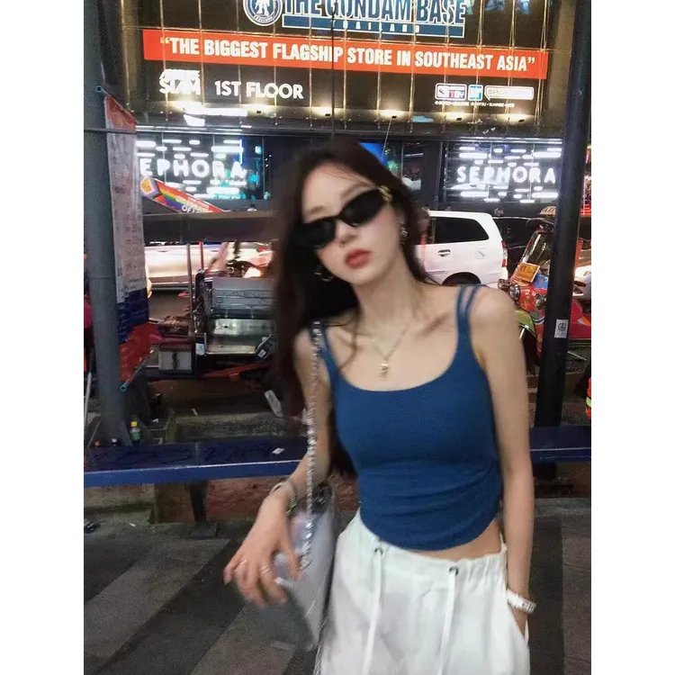 张贝贝同款弹力设计感胸垫一体短款小背心吊带女修身百搭白色上衣
