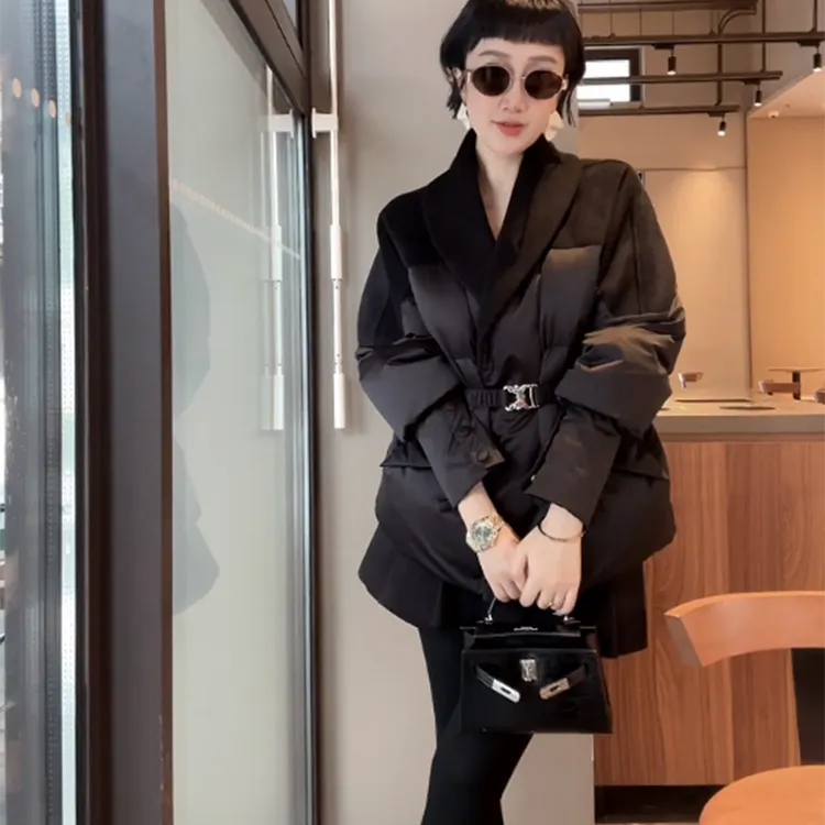 XIAOBAI秋冬洋气显瘦气质厚款羽绒服