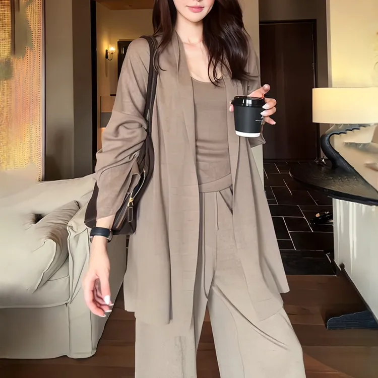 高级感穿搭套装女2025秋季新款时髦驼色针织外套背心阔腿裤三件套