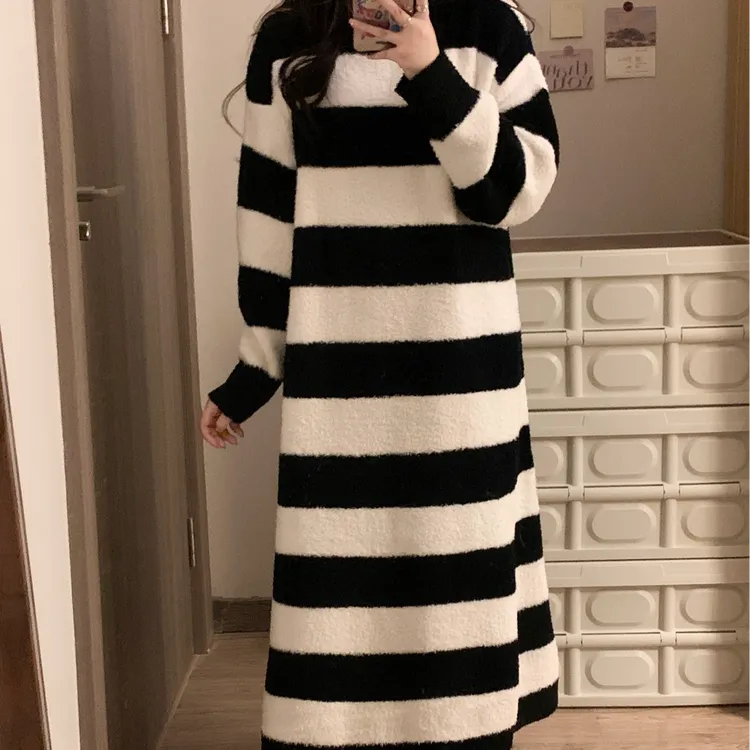 大码长袖半边绒黑白条纹珊瑚绒睡裙女款冬季2025新款家居服春秋