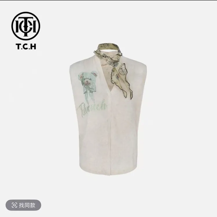 TCH私服烫钻工艺时尚休闲百搭小熊针织马甲女T75B09E5039轻奢tch