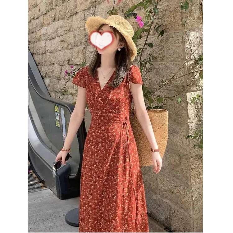 今年流行爆款小个子甜美风碎花连衣裙2025夏季超好看独特漂亮裙子