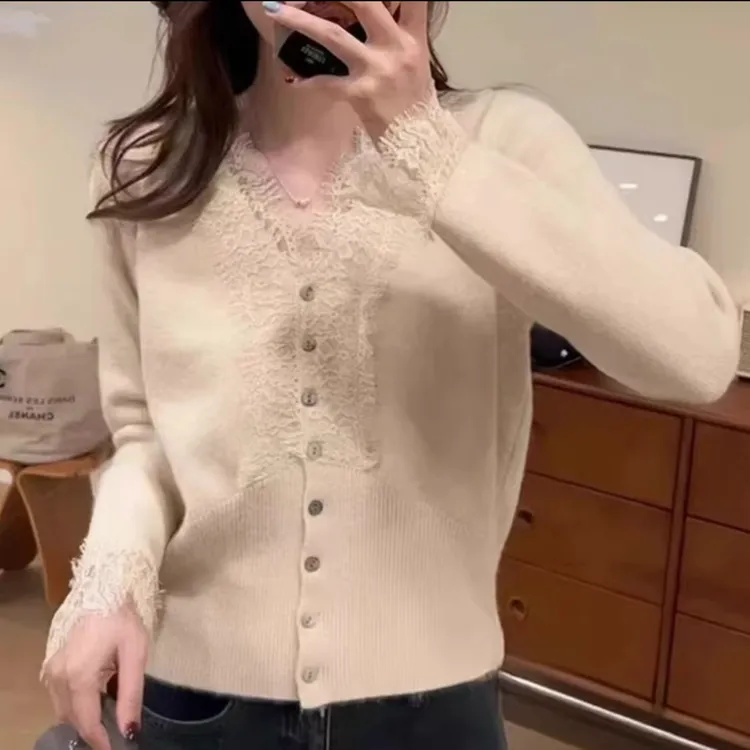 （102）大码胖mm蕾丝V领开衫毛衣女秋冬新款长袖针织衫气质显瘦毛衣