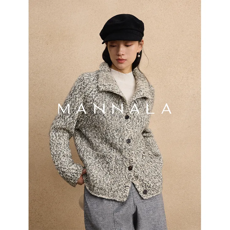 MANNALA丨“曼切斯特”羊绒羊驼毛夹花纱粗棒针手工勾边毛衣Q4783