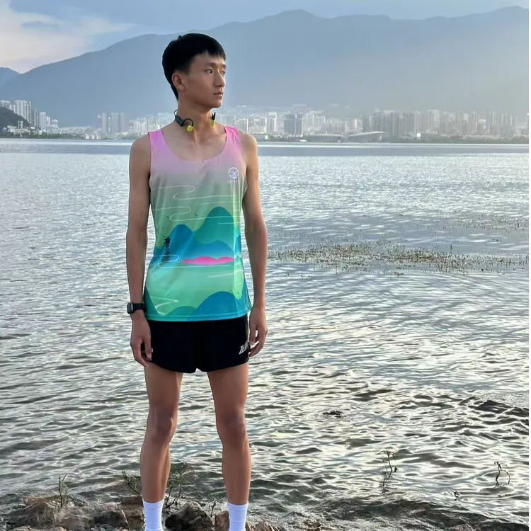 爱徒野背心 追风 【1】100%聚酯纤维 排汗 清凉 速干 （无缝压边）