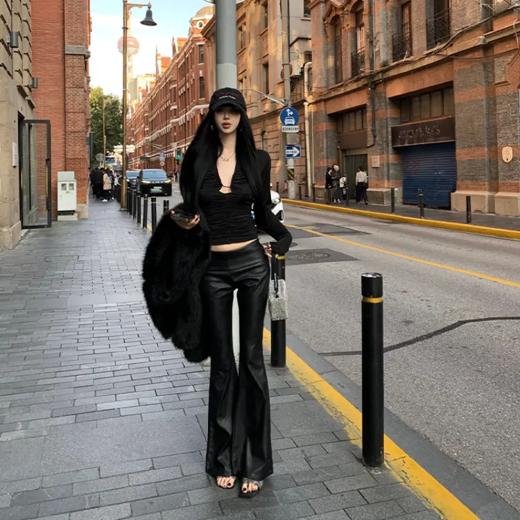 新款美式V领镂空打底衫修身长袖褶皱短款上衣辣妹显瘦黑色T恤套装