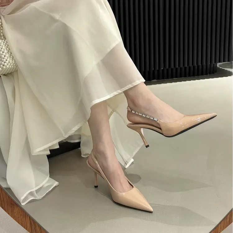 王小晓新品！主推高级银小众设计款水钻高跟鞋精致百搭细跟尖头鞋