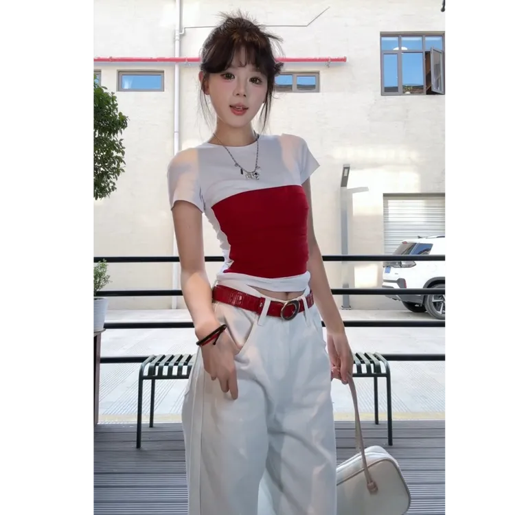 2025夏季新款撞色拼接假两件圆领正肩修身辣妹短款上衣裤子两件套