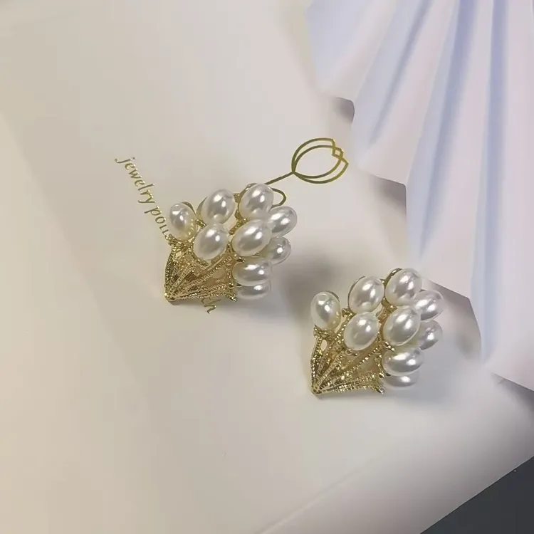 925银仿珍珠耳饰 法式葡萄小珍珠耳钉气质百搭精致轻奢ins复古