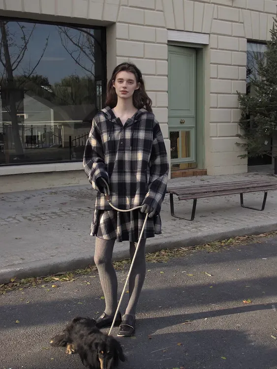 CARIEDO同款格纹卫衣保暖两件套装/腊肠狗连帽衬衫格子半身百褶裙