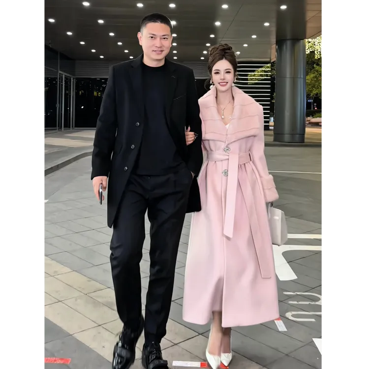 【冬装新款】DY72冬季休闲显瘦时尚气质粉色毛领系带羽绒服大衣