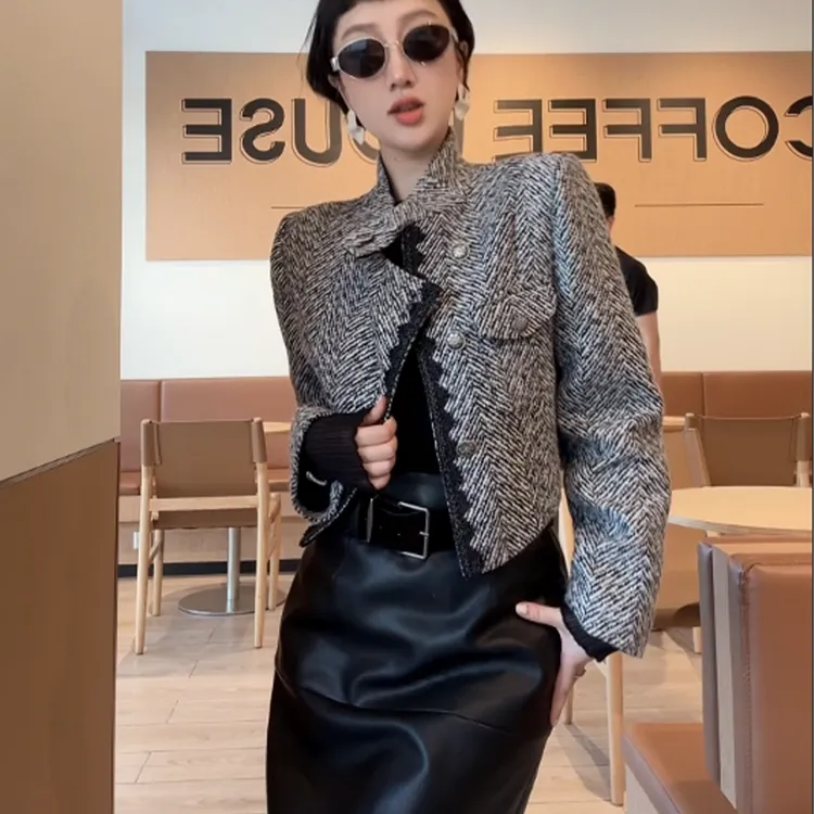 XIAOBAI长袖秋冬小香风气质显瘦女短外套