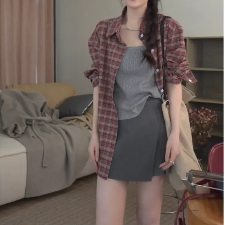 2025春季新款韩系设计感复古红格子衬衣外套LK2501732
