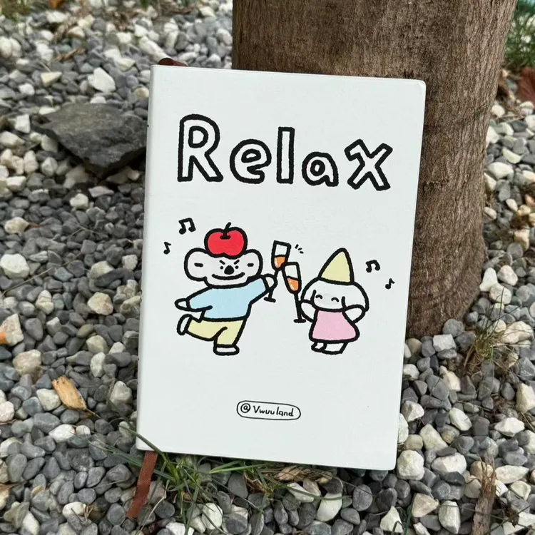 【泥泥殿下】原创威唔泥泥艺术卡通肤感奶皮质空白内页笔记本手账本