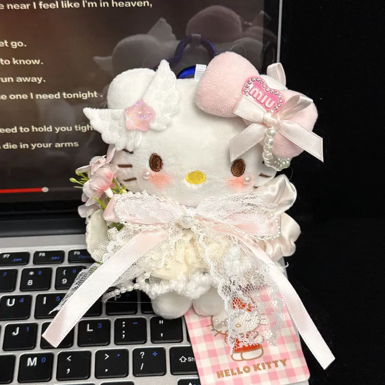 正版hellokitty蜜桃奶酪三丽鸥kt包挂摆件毛绒玩偶生日礼物