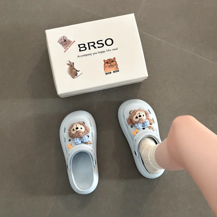卡通可爱小动物洞洞鞋外穿女2025年夏季新款爆款时尚百搭家居学生