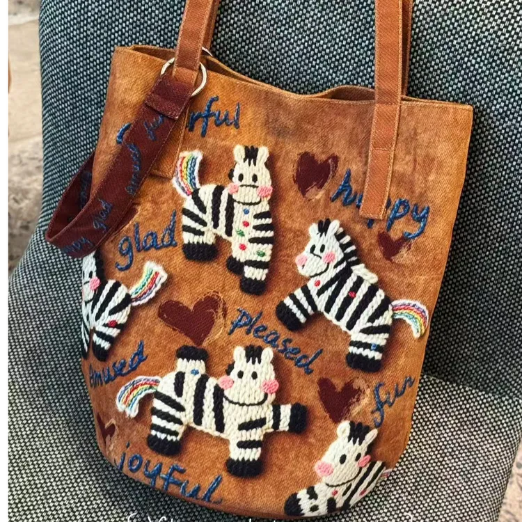 2026年马年包包马上开心帆布包大容量元宝包托特包慵懒斜挎包