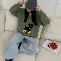 T2712 靴子狗 慵懒风潦草小狗刺绣 绿色v领毛衣女