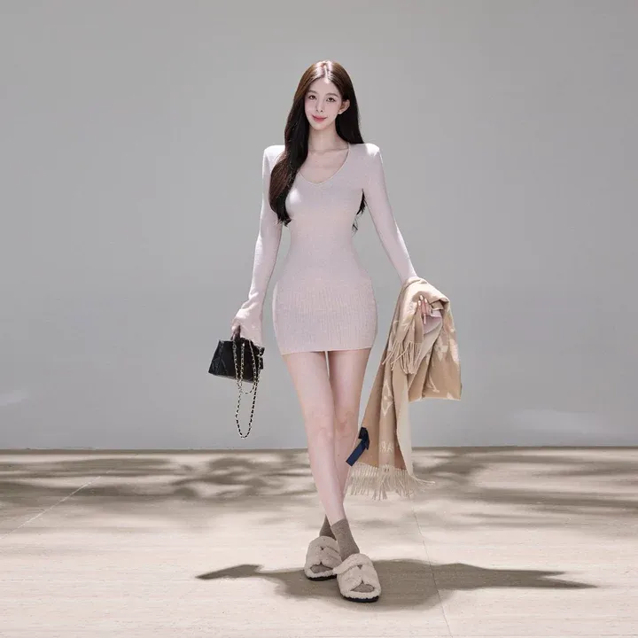 舒胡蕾茶香可颂同款【细闪包臀裙】秋冬长袖高弹针织收腰连衣裙