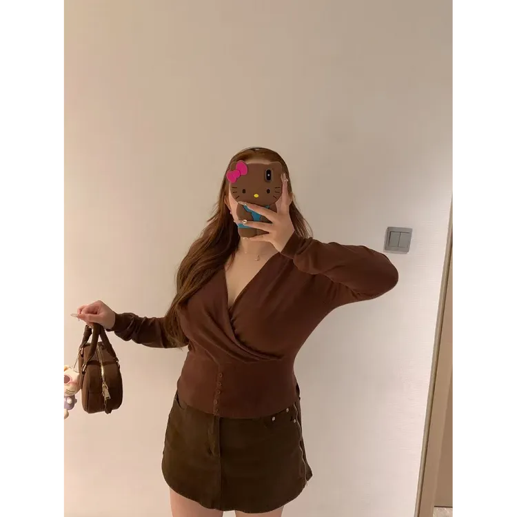 慧芝huizhi 21252V领上衣 定制款 微胖收腰显瘦气质针织上衣