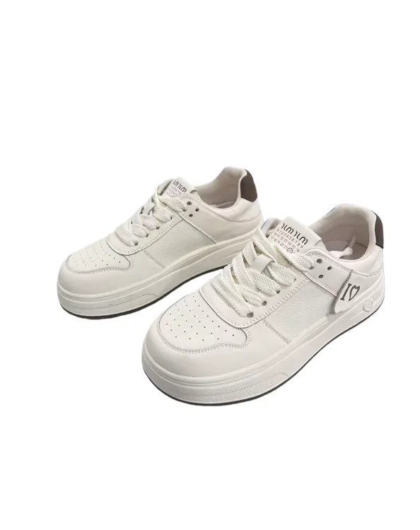 57127  ，56131，数字  爱心图  系带  简约  街头  休闲鞋