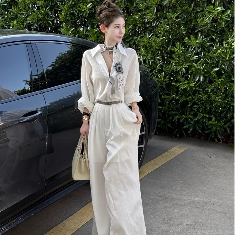 2026年春季穿搭一整套女装气质名媛高端白色V领衬衫上衣阔腿裤子