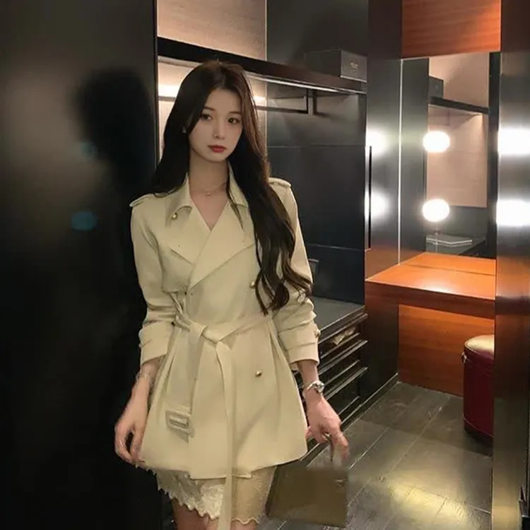 英伦风翻领双排扣收腰系带2025秋季新款小个子风衣女气质短款外套