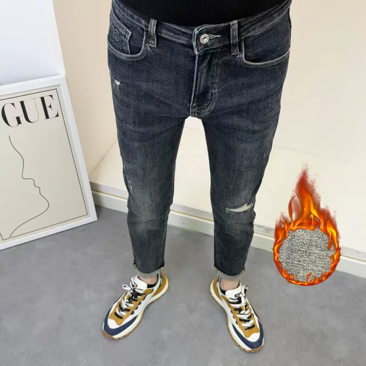 8913冬季新款底磨毛蓝色假破洞修身小脚男牛仔裤时尚潮流百搭裤子