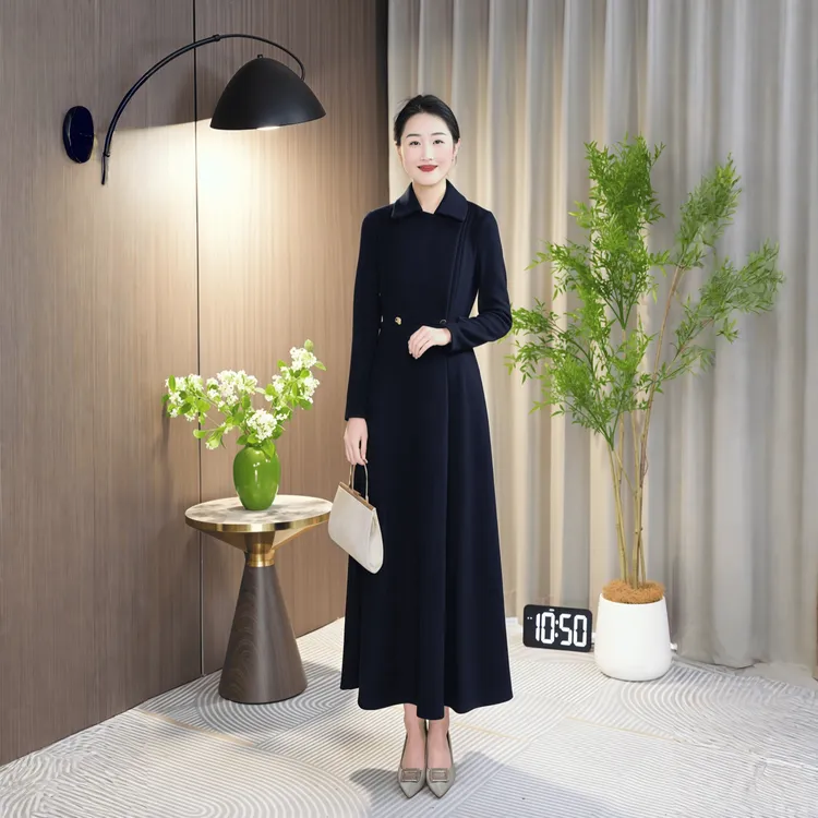 2025秋冬新款大翻领藏蓝色气质风衣连衣裙中长款韩版过膝