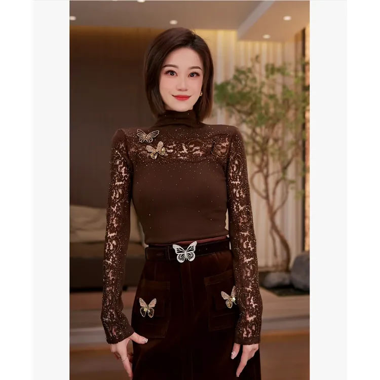 【气质女主】Molly时尚气质显瘦轻奢重工洋气秋冬优雅上衣 M2530155