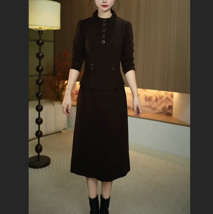 【暖晴川】冬季新款新款新中式减龄娃娃领中长款气质连衣裙