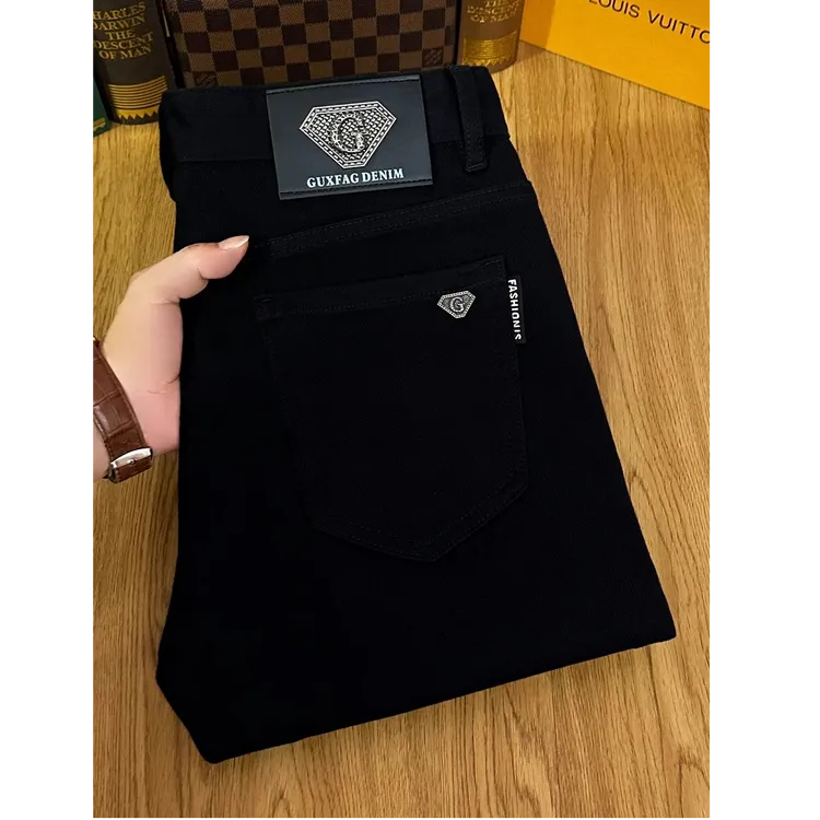 黑色牛仔裤男秋冬厚款潮牌高端弹力修身小脚新款潮流防褪色男长裤