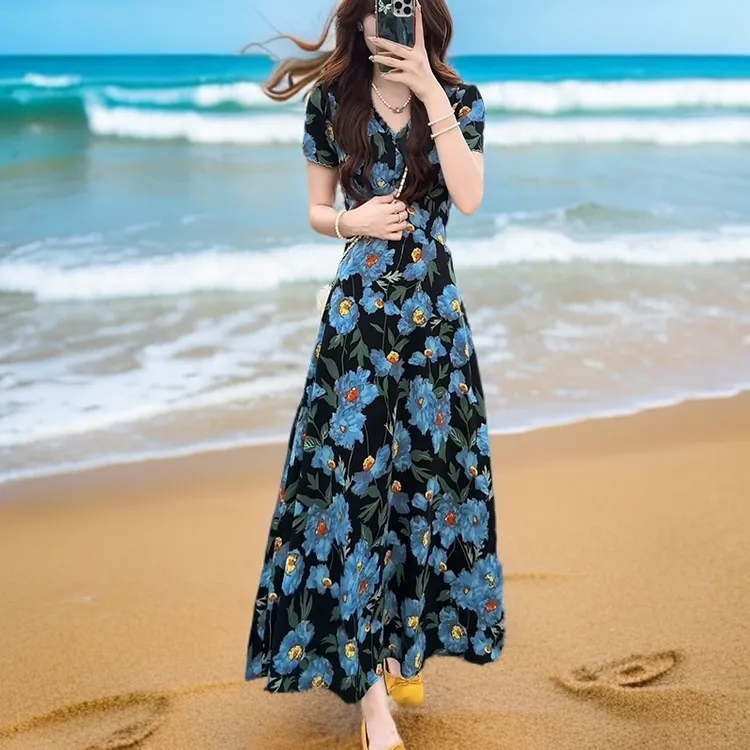 甜美可爱风连衣裙夏季薄款百搭短袖知性风微胖女生大码显瘦连身裙